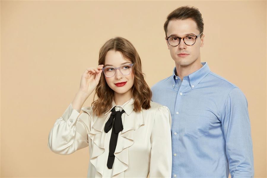 Firmatøj - professionalitet og identitet på arbejdspladsen